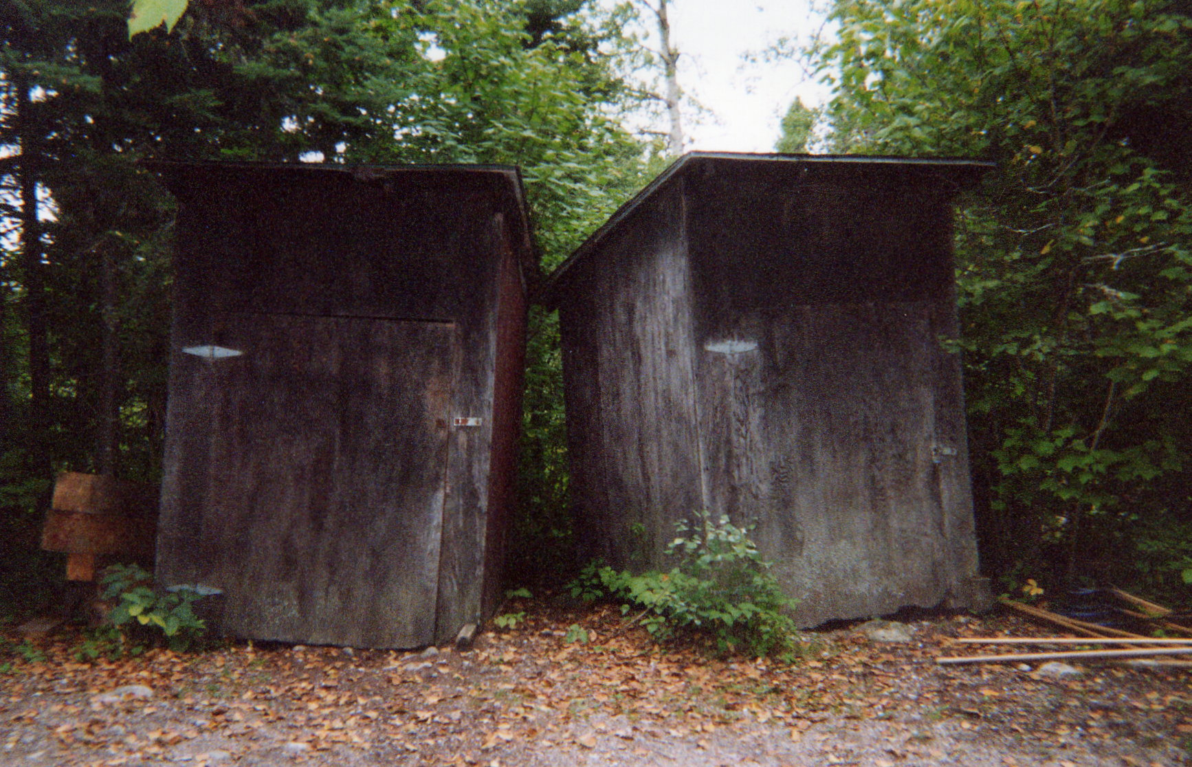 cabinsheds.jpg